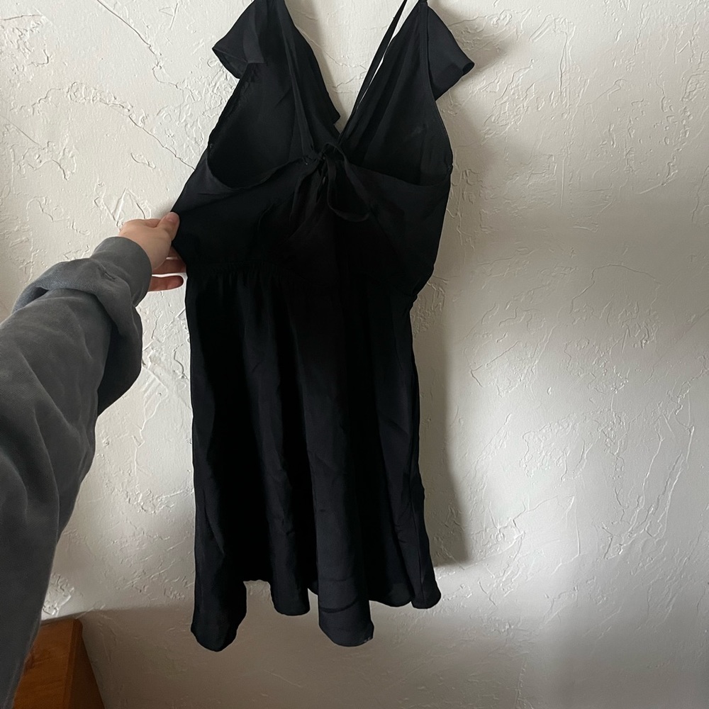 BCBGeneration Black, Ruffled Mini Dress ✨ Size S - Picture 3 of 7
